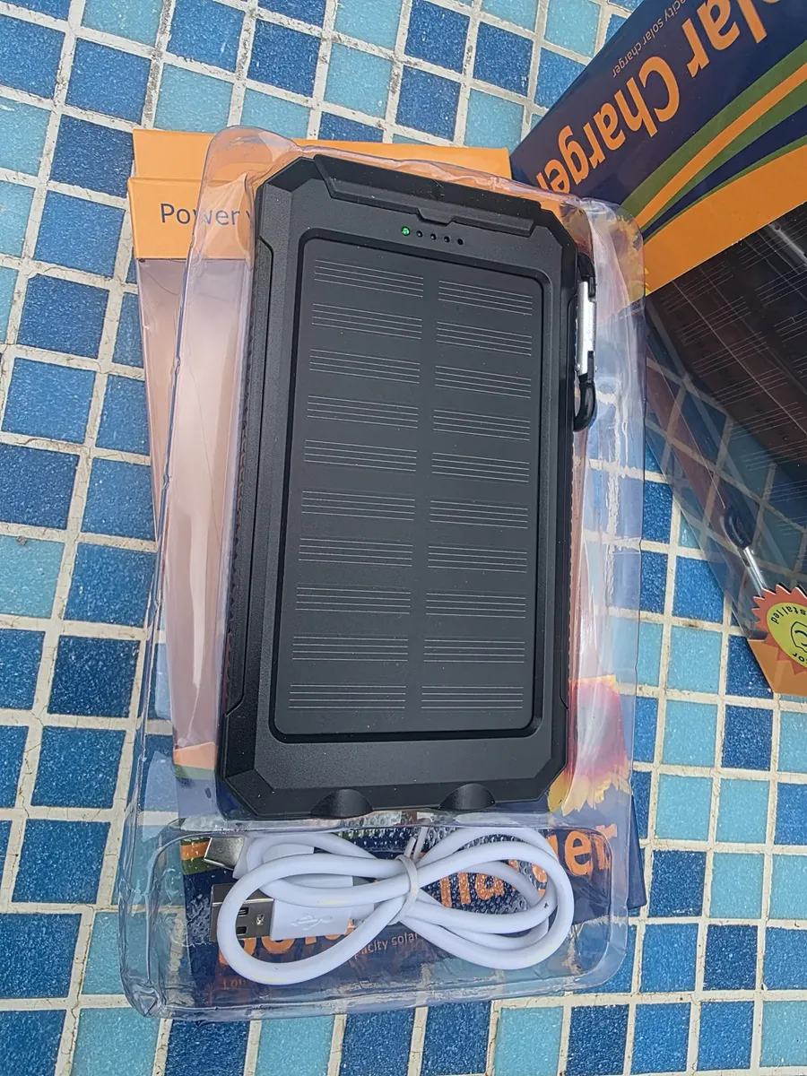 POWERBANK 20.000 MAH - PANEL SOLAR - BRUJULA - 2 PUERTOS USB - LINTERNA - Imagen 5